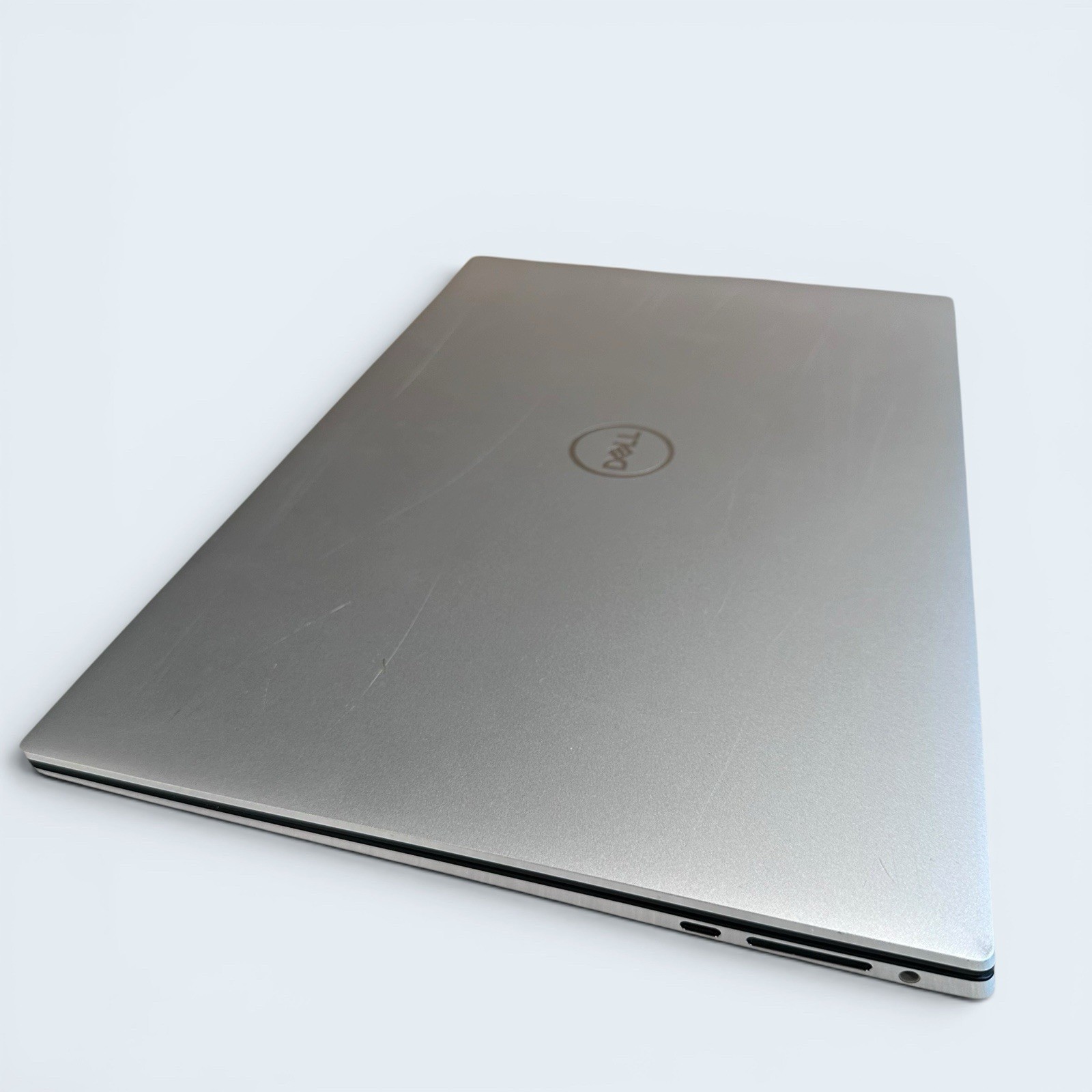 Dell XPS 15 9500 Intel I7-10750H 2.6GHz, 16GB Ram, 512GB NVMe, W-11 Pro..