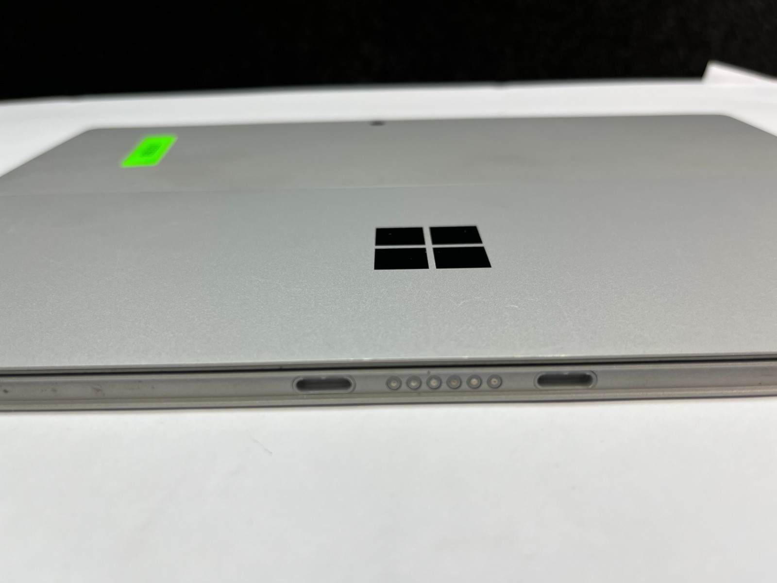 Microsoft Surface Pro 4 (1724) M3-6Y30 4GB RAM, 128GB SSD, WIN PRO 11 LOT OF 3