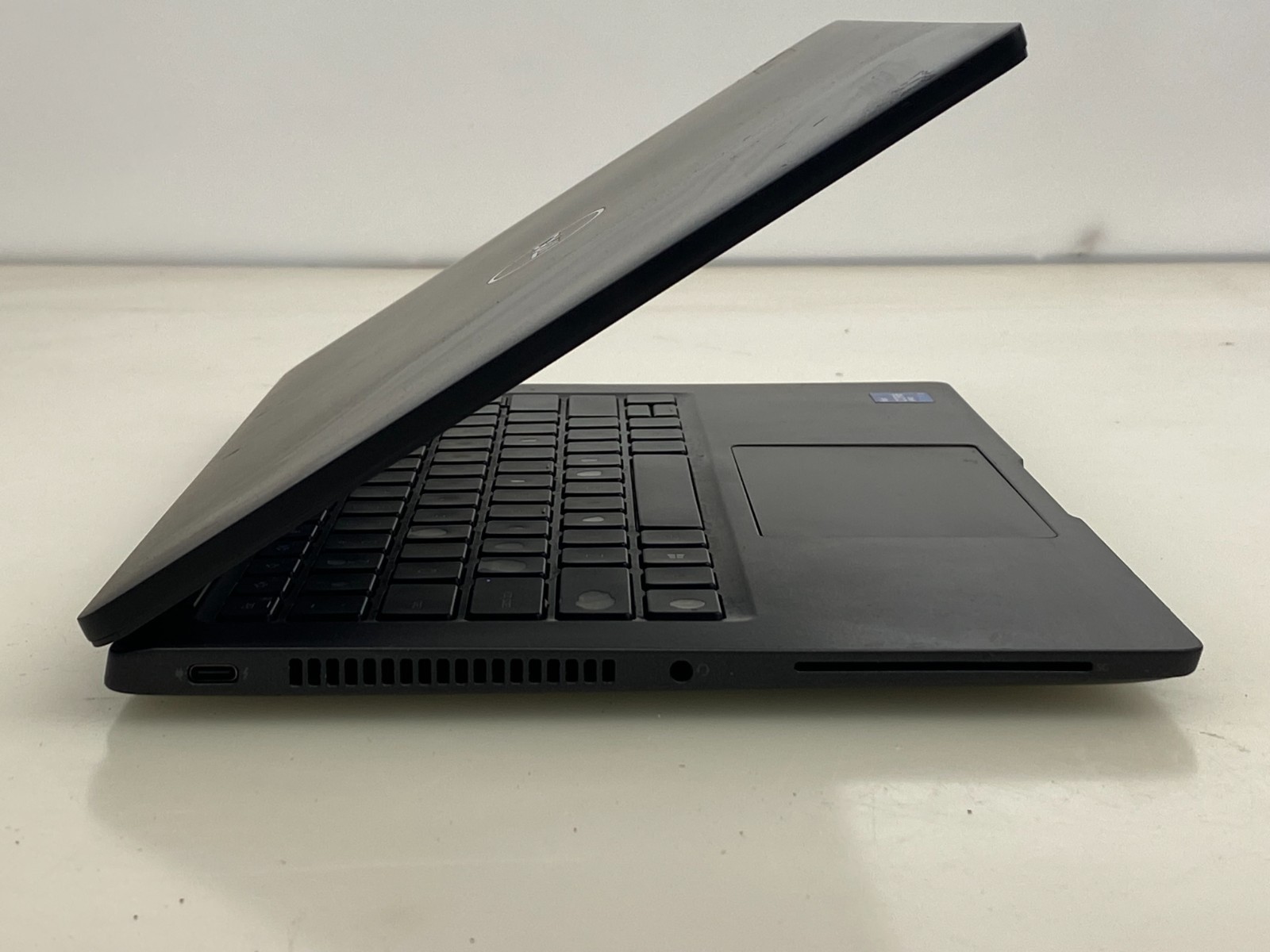 DELL LATITUDE 7420 i7-1185G7@3.00GHz 16GB RAM 256GB NVMe W11P *READ
