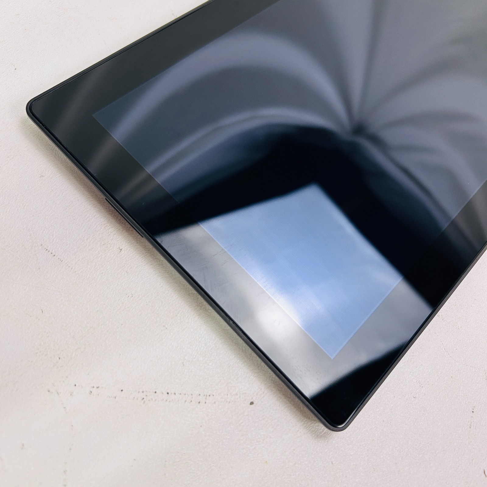 “Bad Battery, For Parts” Microsoft Surface RT – Model 1516 32GB Wi-Fi 10.6″