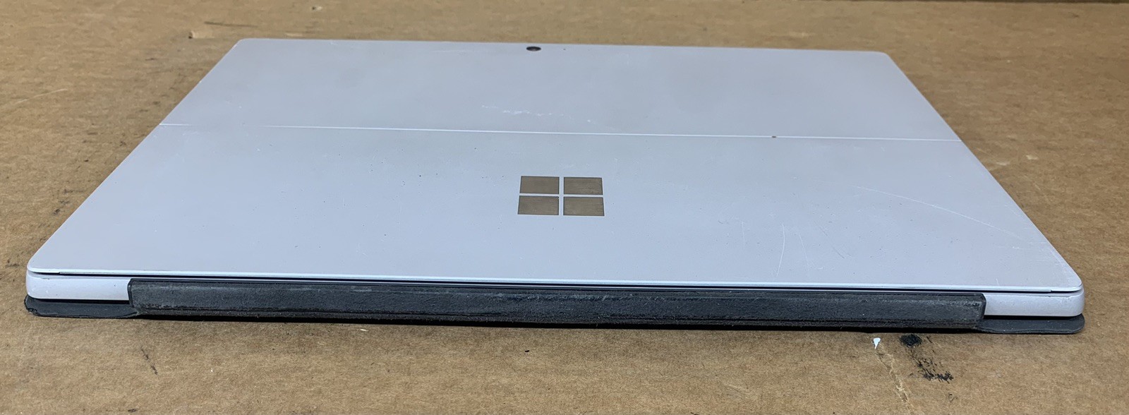 Microsoft Surface Pro 5 Intel i5-7300U@2.60GHz 8GB DDR4 RAM 256GB SSD WIN 10P