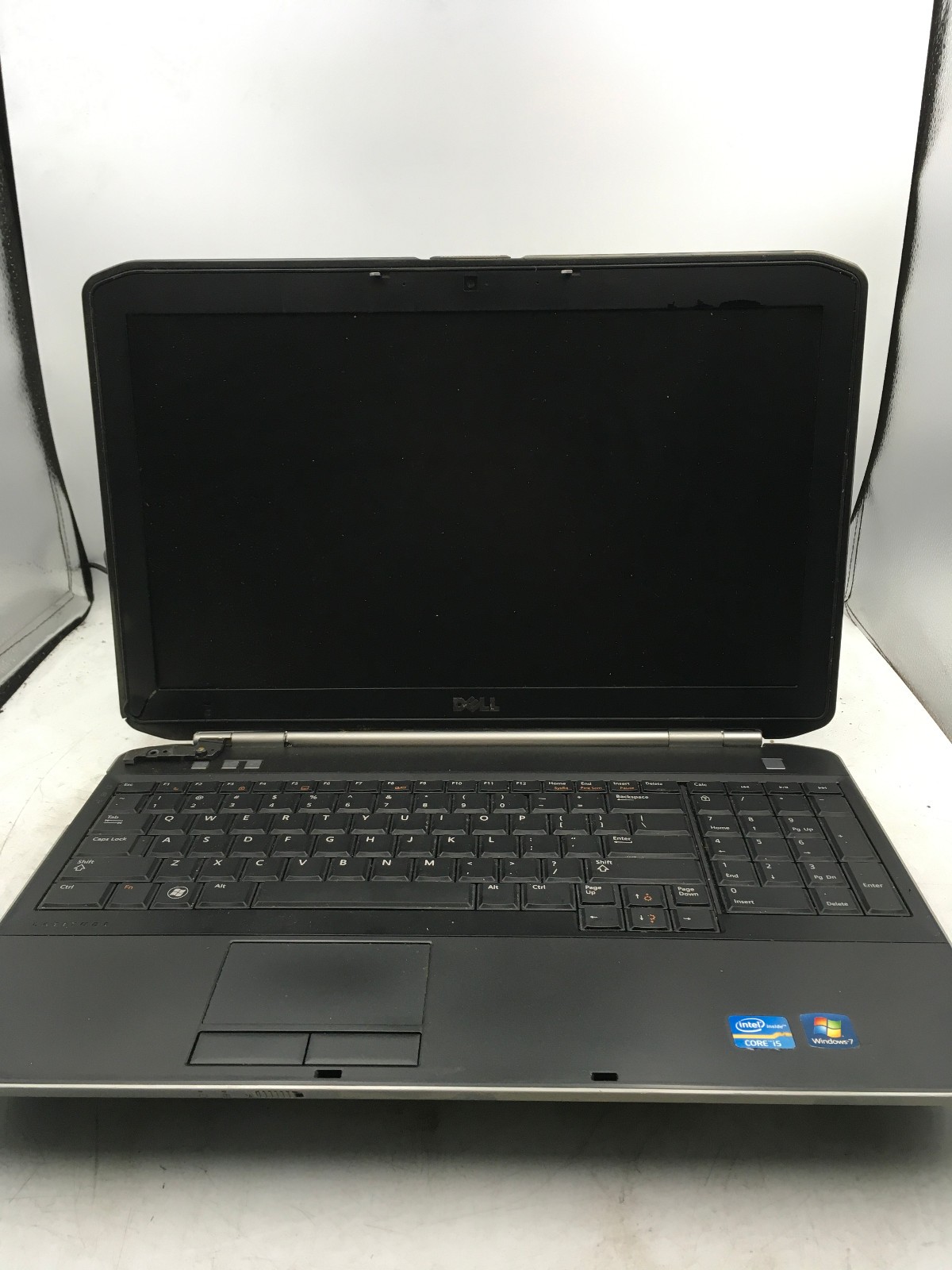 DELL LATITUDE E5520 – FOR PARTS – NO CPU – NO RAM – READ DESCRIPTION – BB