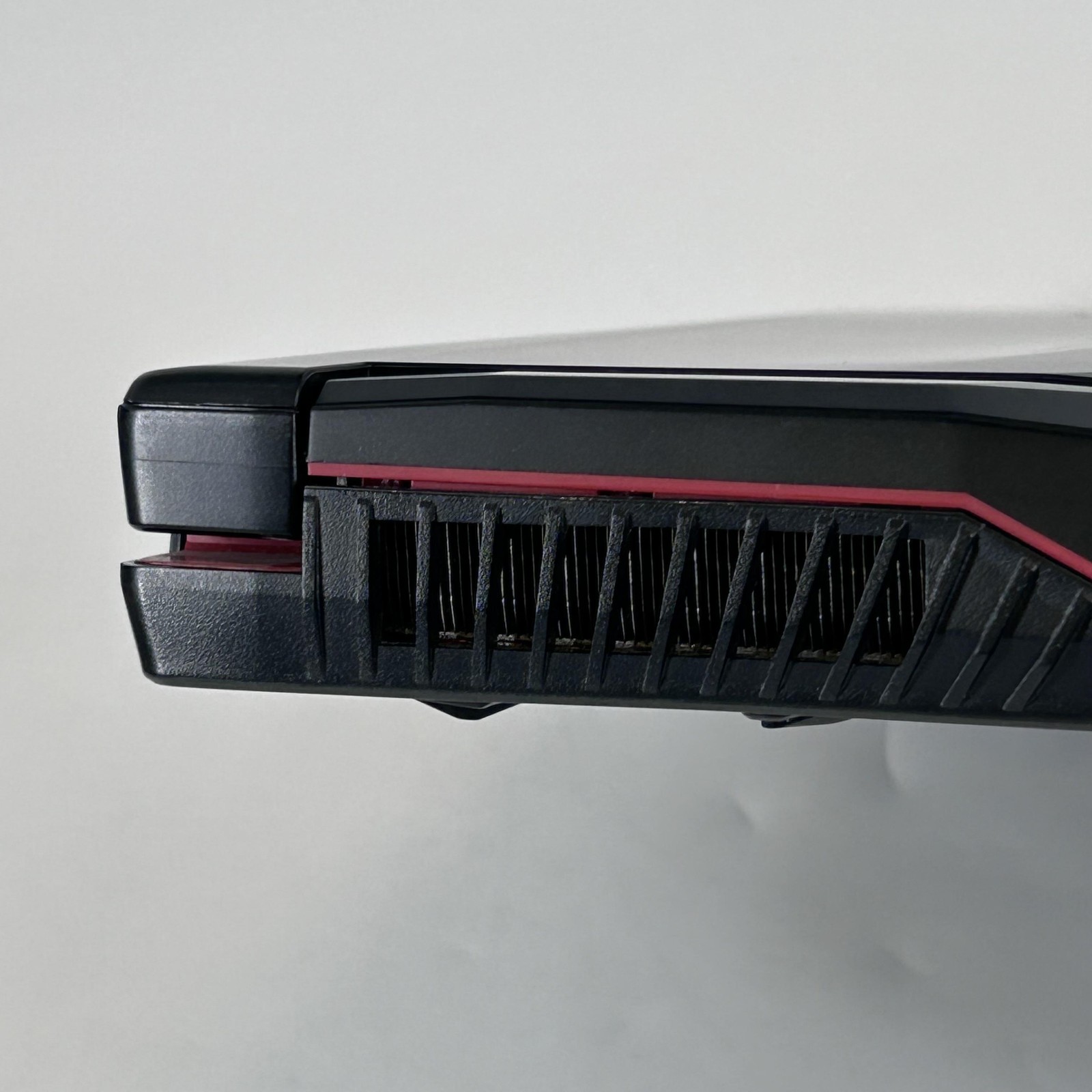 MSI Pulse GL73 16 FHD i7-8750H 2.20GHz 16GB 128GB SSD/1TB HDD GTX 1050 Ti Good