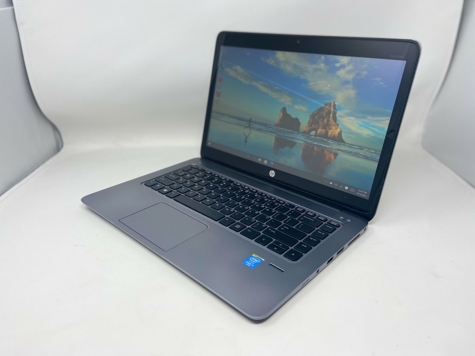 HP EliteBook Folio 1040 i5-5300u 2.3GHz 8GB 256GB SSD FHD Webcam Win 10 Laptop