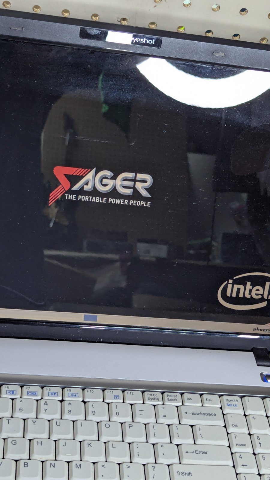 Vintage Sager Clevo M77SU Laptop With Nvidia – Windows Xp Pro *FOR PARTS*