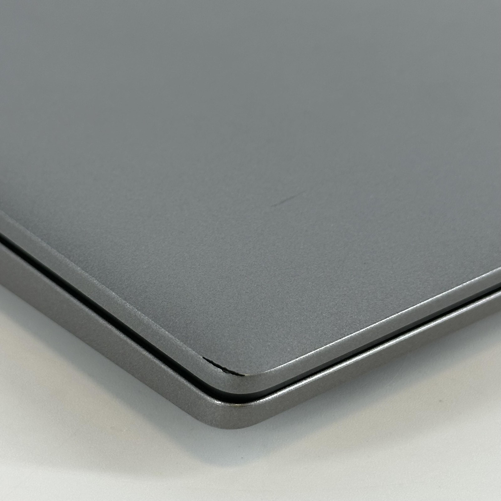 Dell Latitude 5540 15.6 2023 Silver FHD 1.9GHz i7-1370P 16GB 512GB SSD Very Good