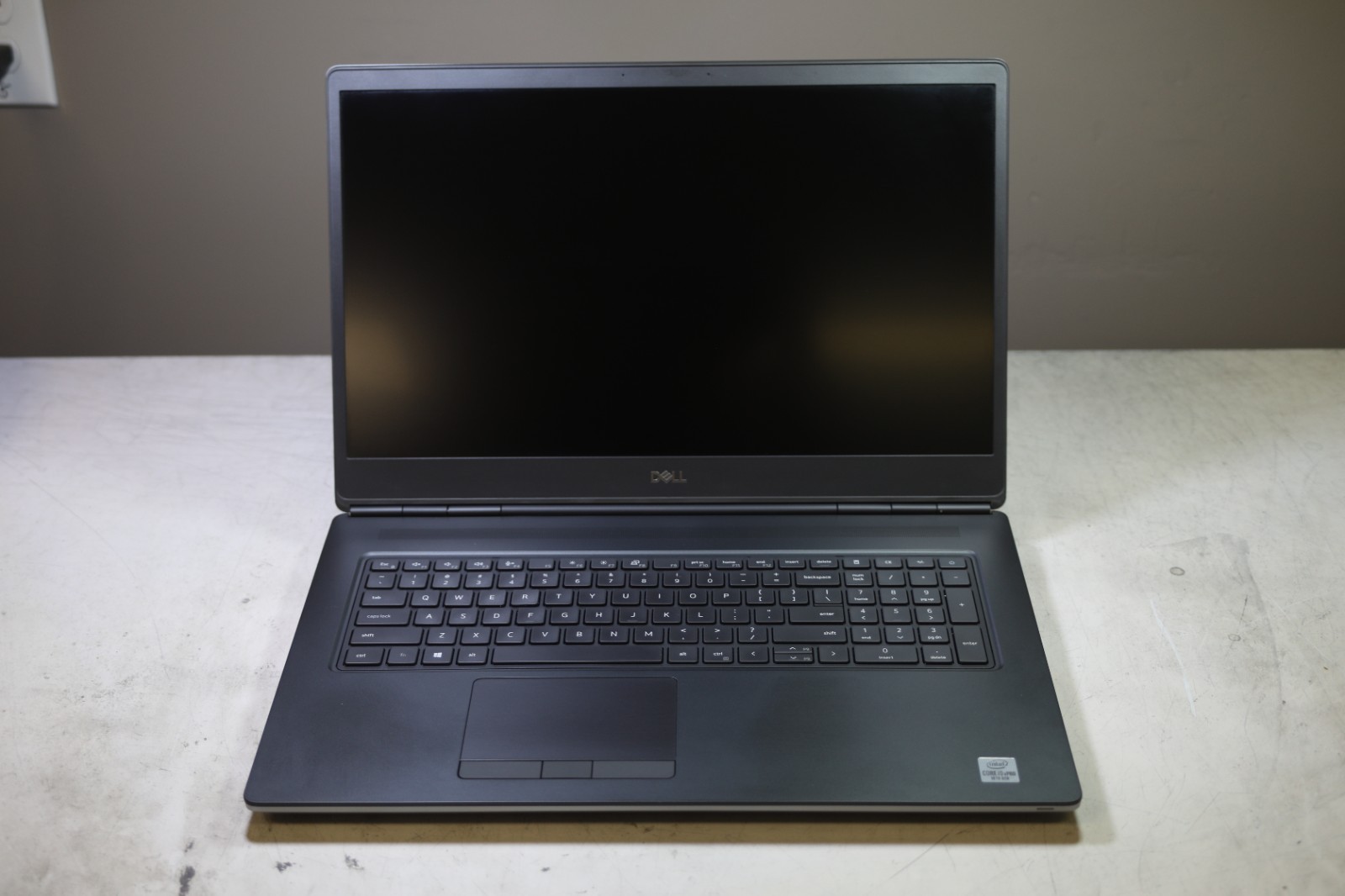 Dell Precision 7750 Intel Core i9-10885H CPU 2.40GHz-16GB RAM-512GB NVMe-WIN 11