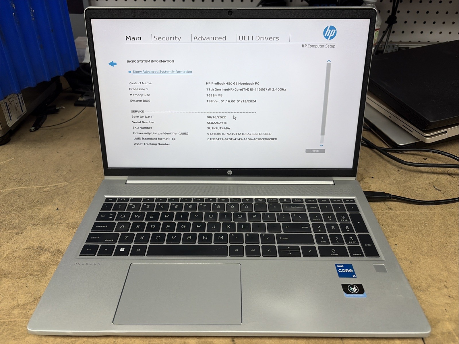 HP ProBook 450 G8 15.6″ FHD i5-1135G7 16GB RAM NO OS/SSD