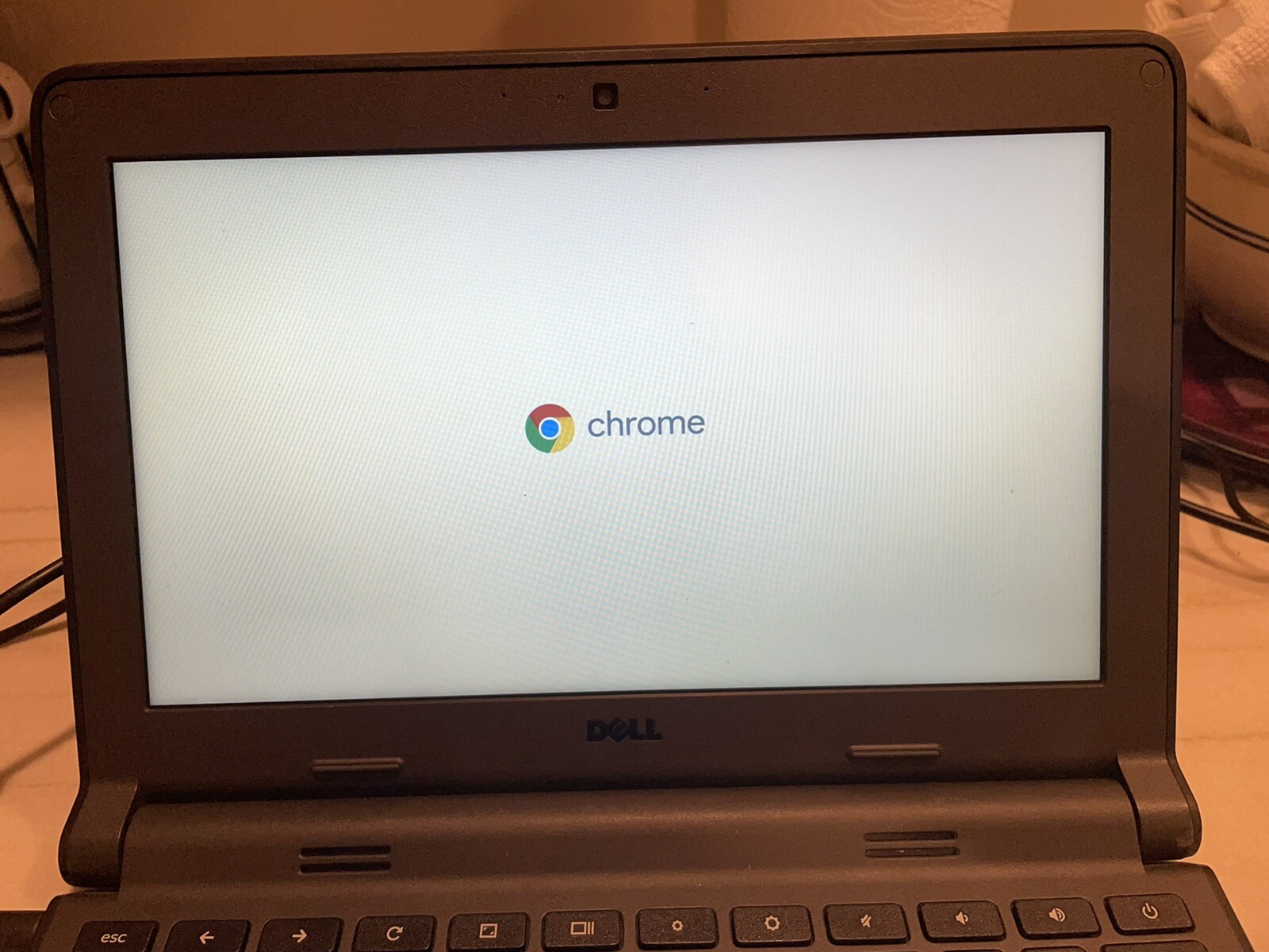 dell p22t chromebook 11p22t001 laptop grey 32 GB, 4GB Ram Memory 10 Inch Screen