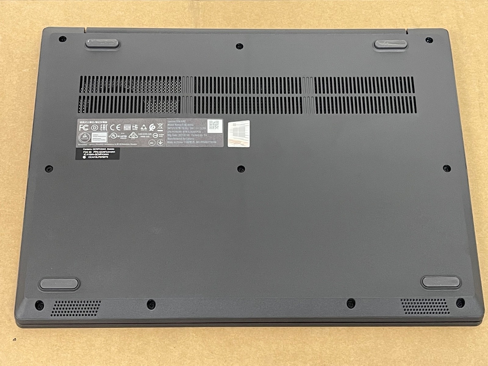 Lenovo V14-ARE 82DQ AMD Ryzen 5 4500U 2.3GHz 8GB 256GB SSD 14″ Windows 10 Pro