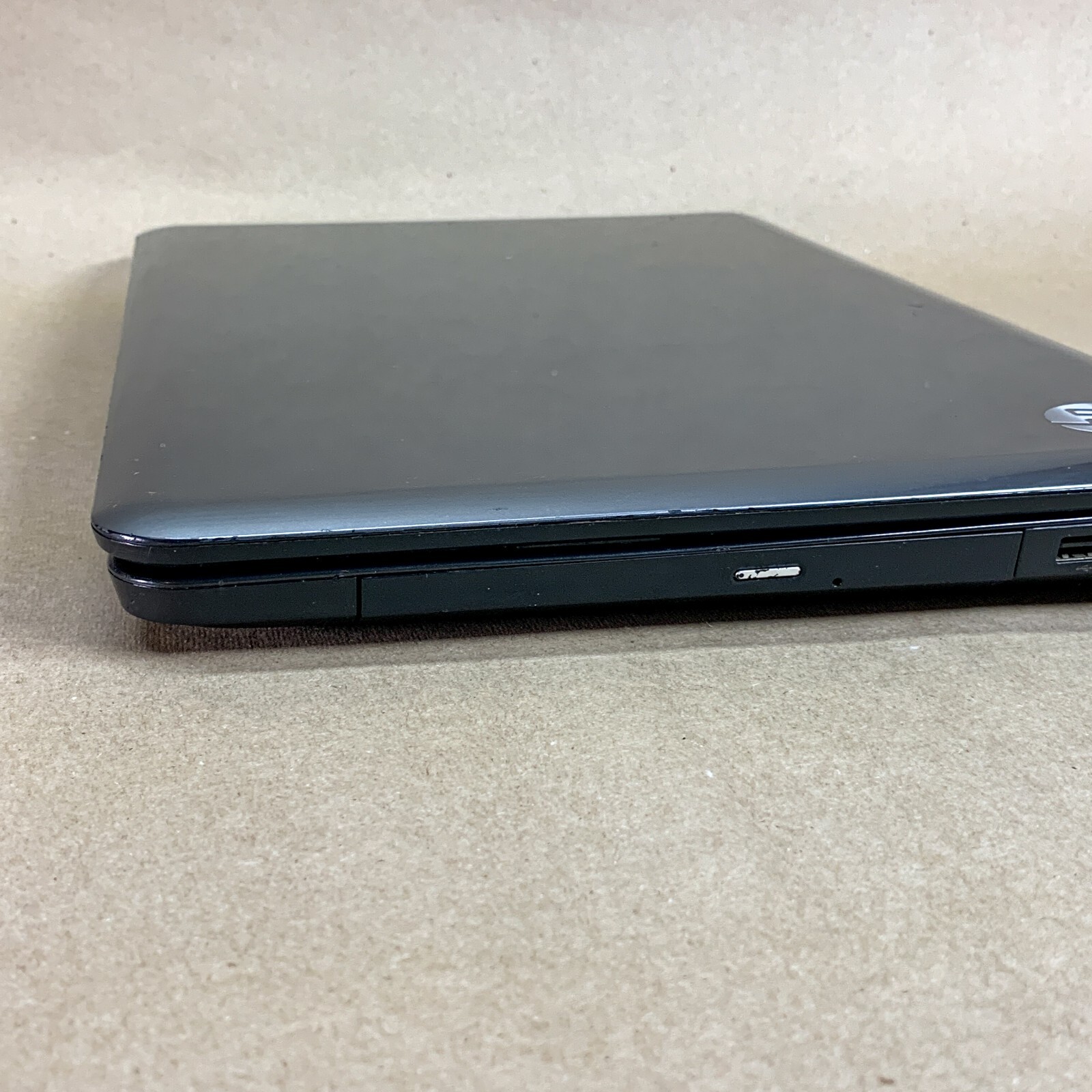 HP Pavilion g7-1219wm 17″ AMD E-450 1.65GHz 500GB HDD 4GB RAM with Charger READ