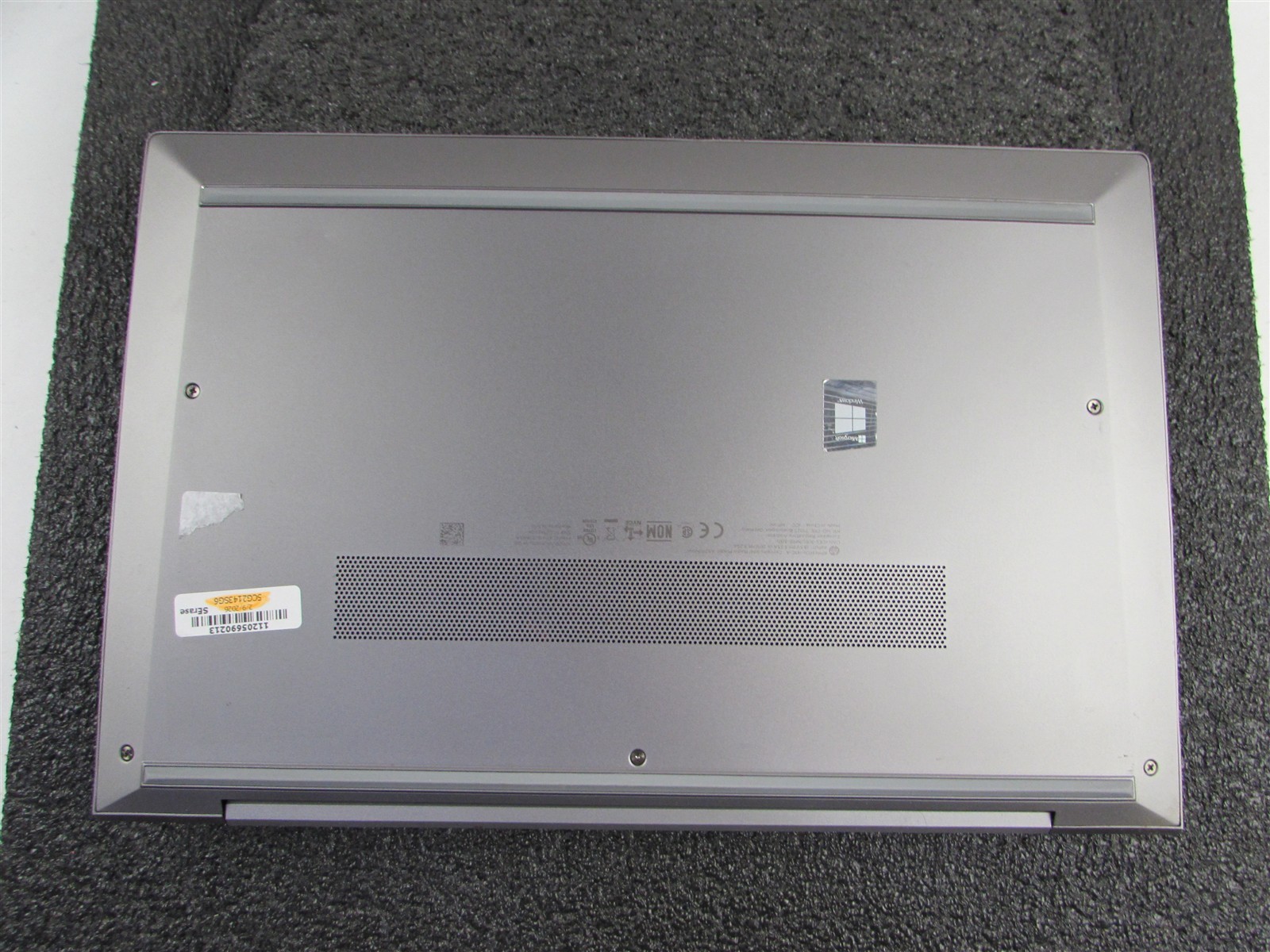 HP ZBOOK FIREFLY 14 (G8) 1920X1080 FHD I5-1145G7 512GB SSD 16GB RAM NO O.S