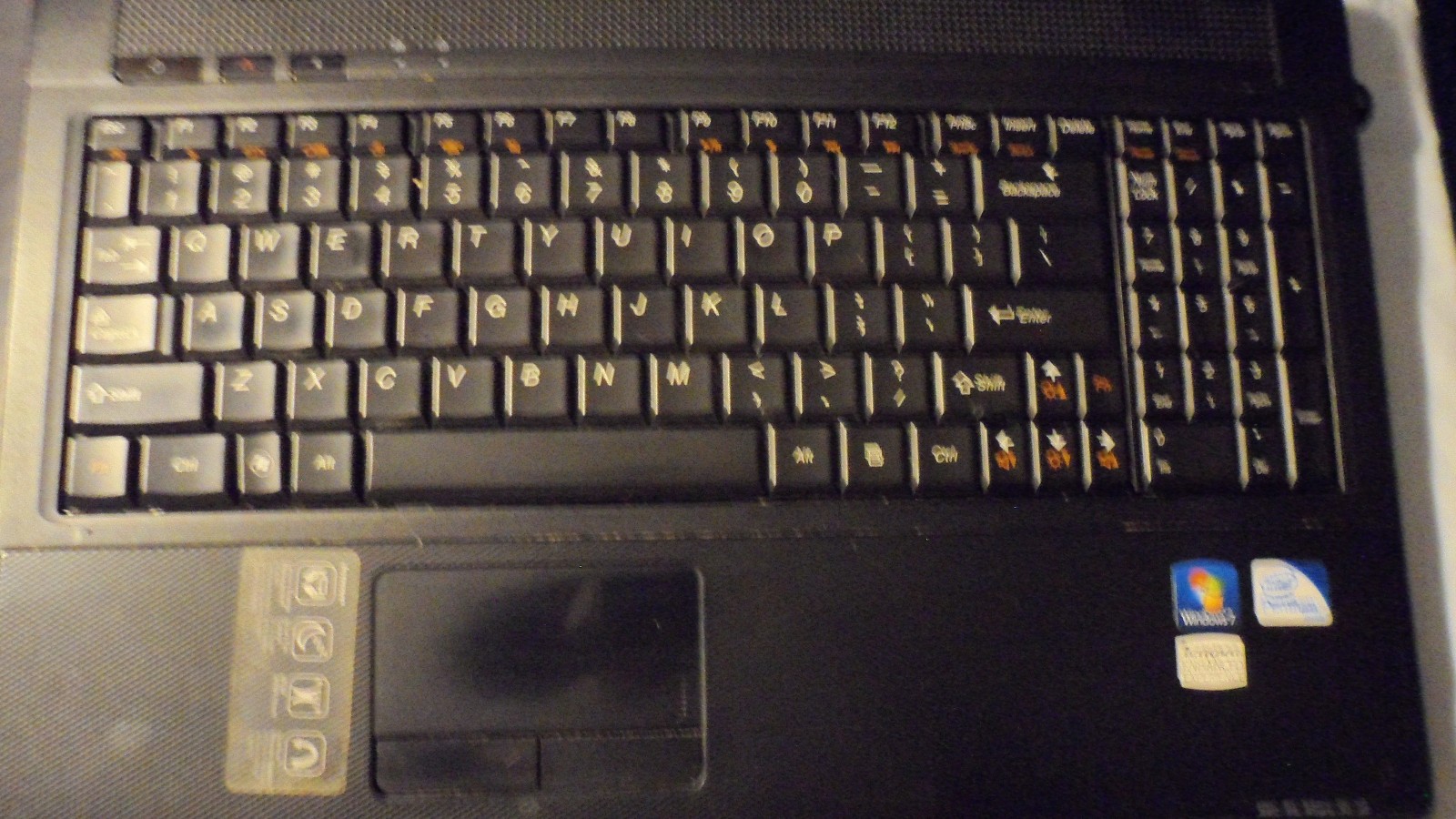 USED LENOVO G560 – INTEL PENTIUM P6200 – 4GB RAM – FOR PARTS ONLY NO HARD DRIVE