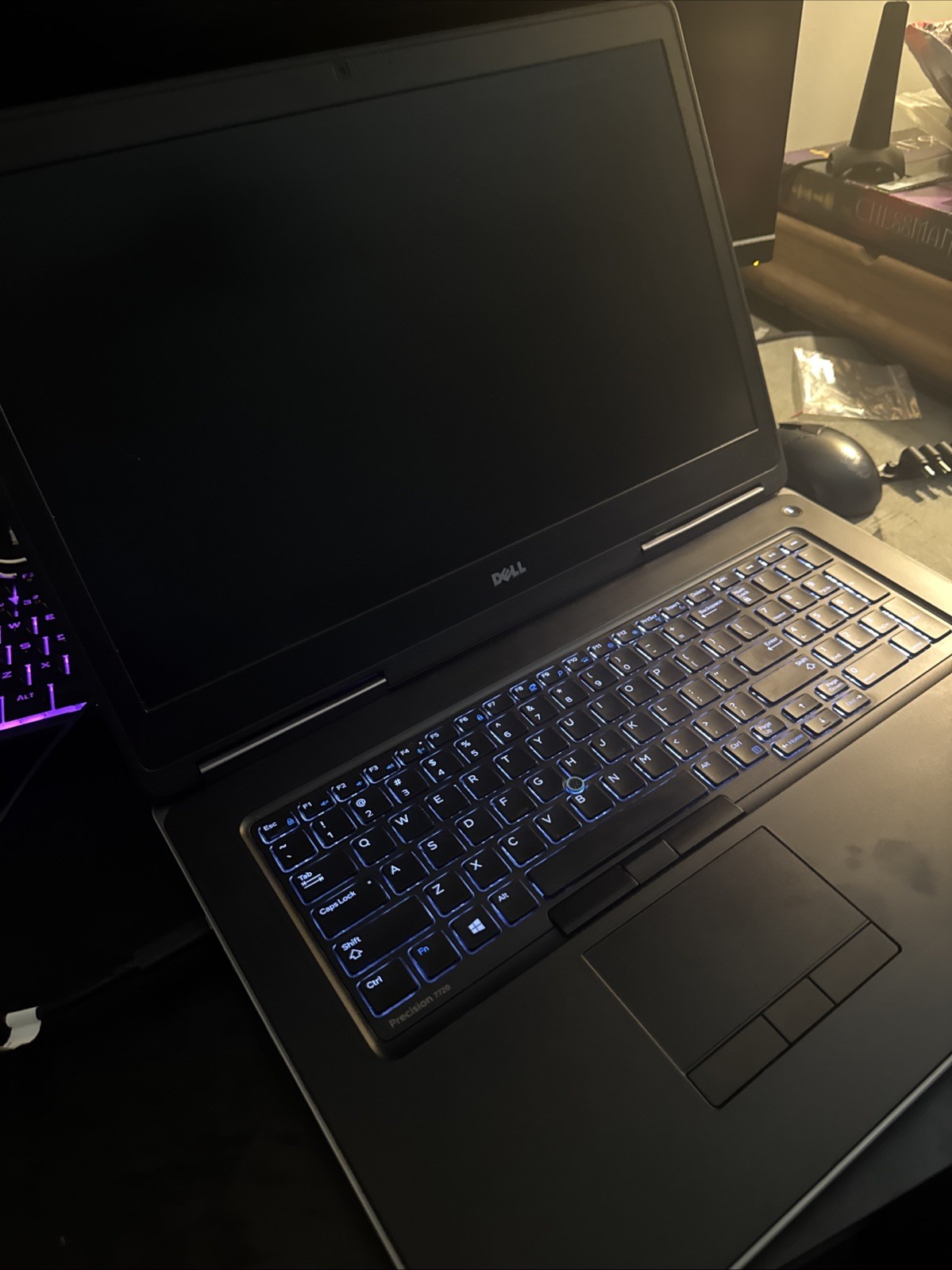 Dell Precision 7720 Intel Core i7-7th Generation