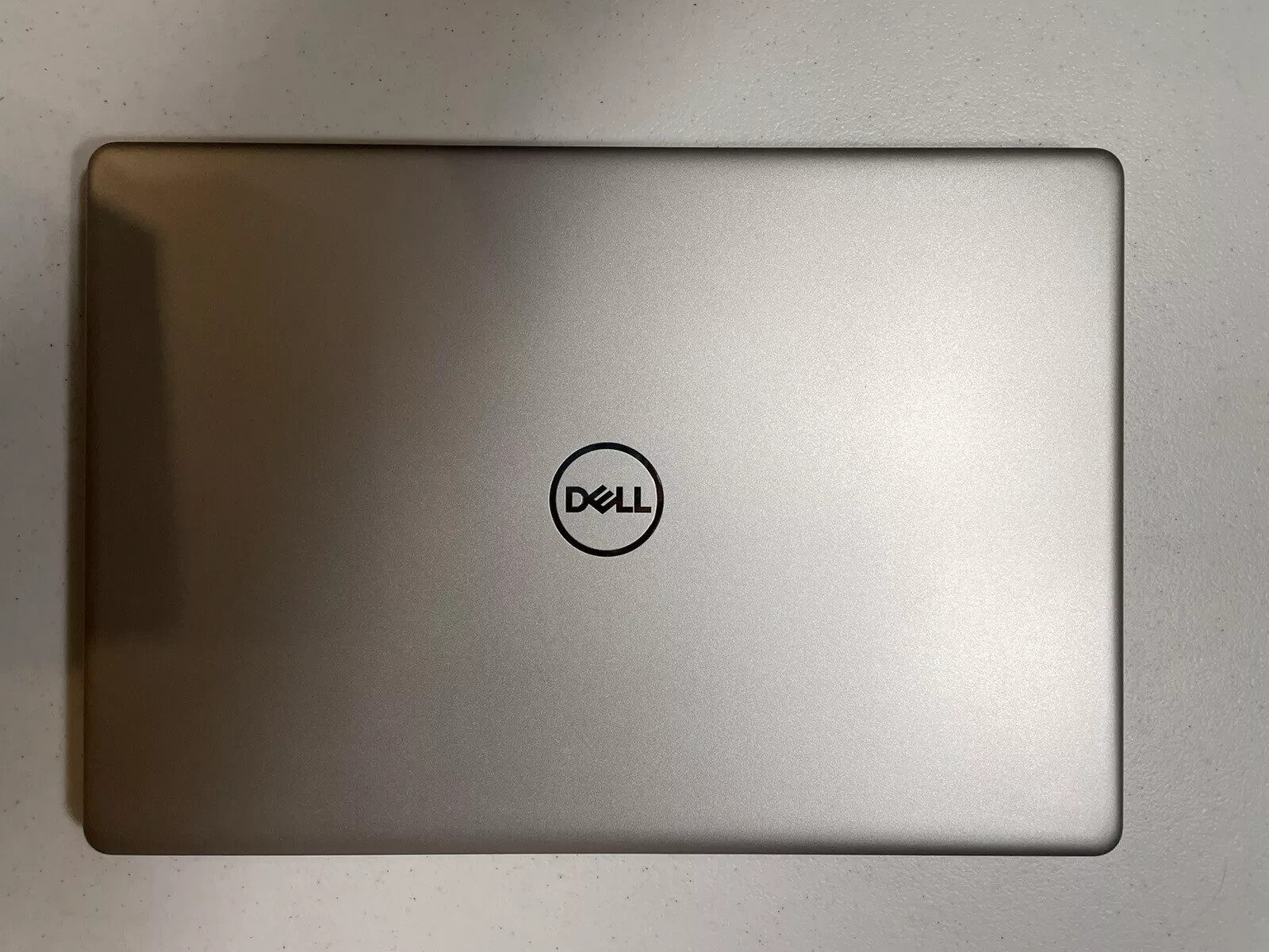 Dell Inspiron 15 5593 15.6 inch (512GB, Intel Core i7 10th Gen., 1.30GHz, 16GB)