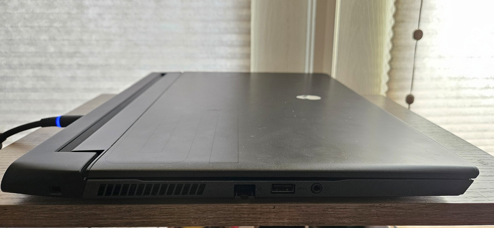Alienware m15 R4 15.6″ 300Hz FHD – i7-10870H – 16GB RAM – RTX 3070 – 1TB SSD