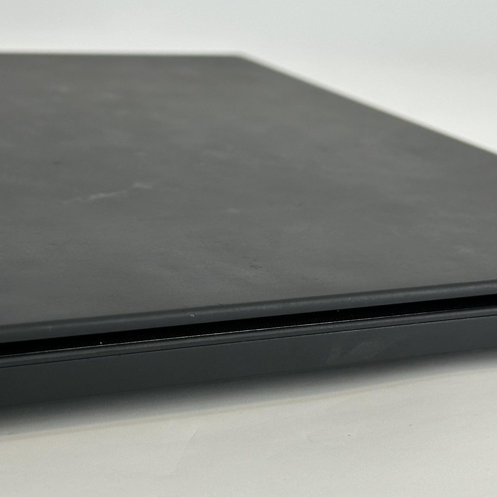 Lenovo ThinkPad P15s Gen 2 FHD i7-1165G7 32GB 512GB SSD Quadro T500 WHITE SPOTS