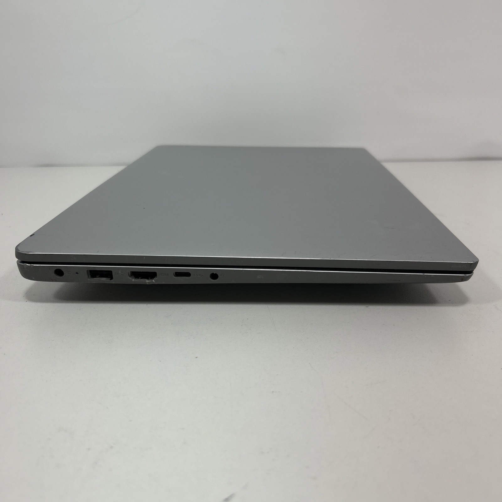 Lenovo IdeaPad 1 15IAU7 15.6″ FHD Intel i3-1215U. Powers On, No Display. PARTS