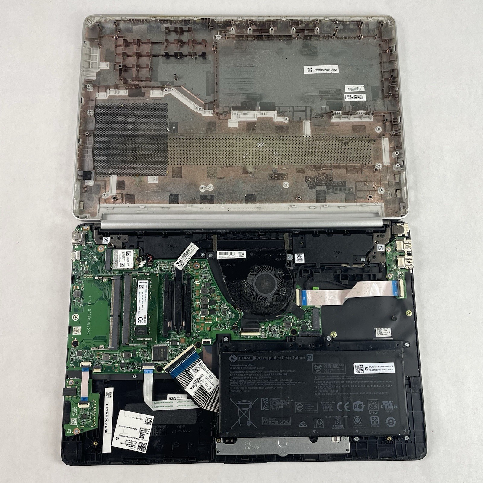 HP 15-dy1051WM 15.6″ i5-1035G1 1.00 GHz 8 GB RAM No SSD/OS/AC – Bad Bottom
