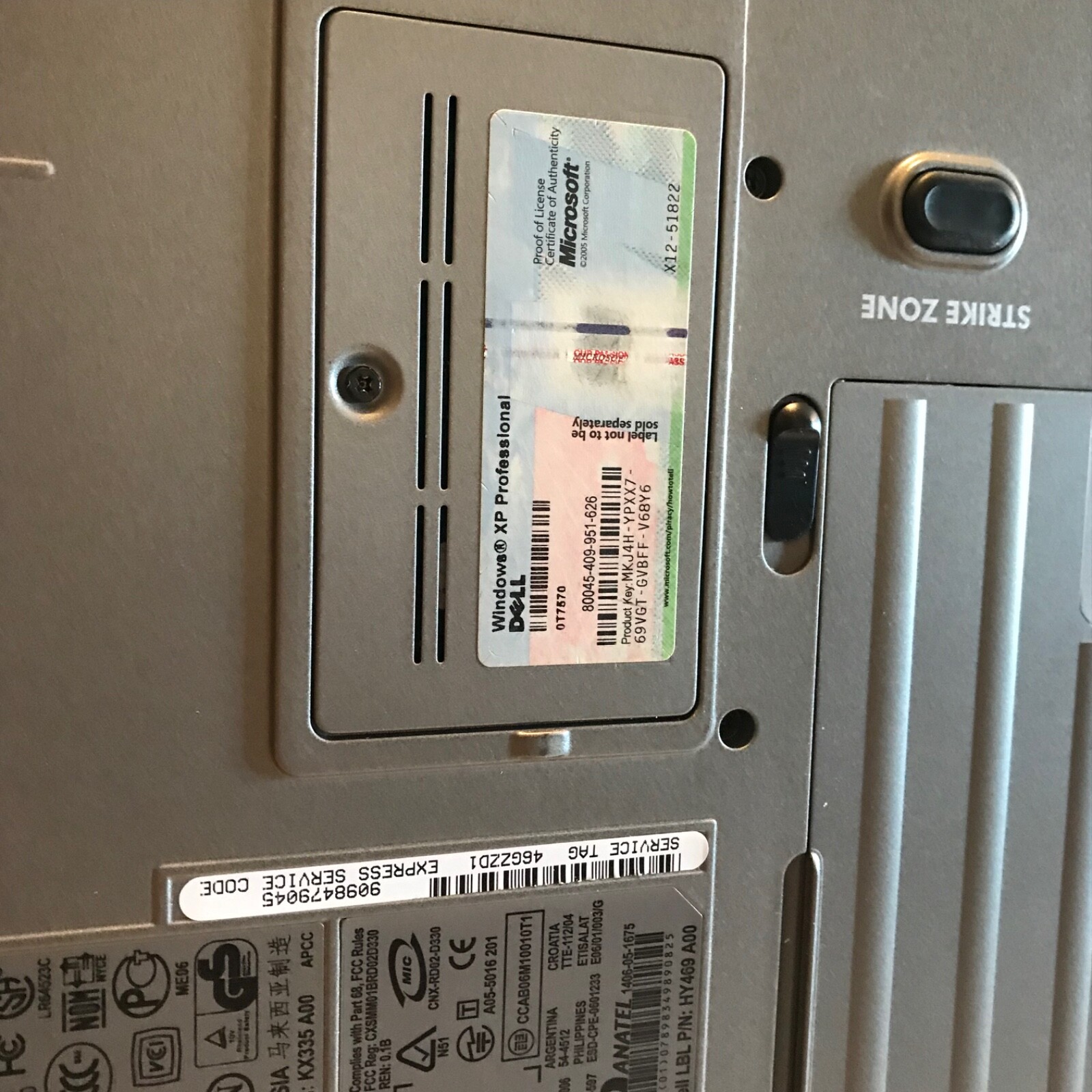 Dell Latitude D630 Laptop Core 2 Duo CPU, New Battery, power pack, carry case.