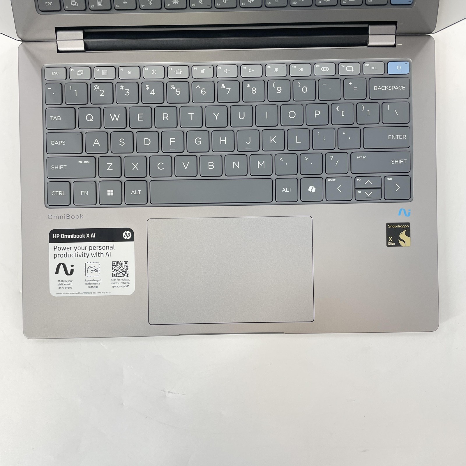 HP OmniBook X 14 Silver FHD+ TOUCH 3.4 GHz X Elite 16GB 1TB BAD HEADPHONE JACK