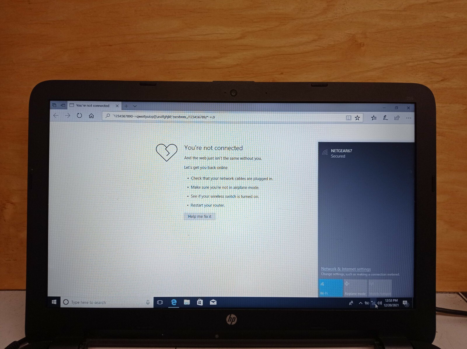 HP 255 G4 AMD E1-6015 APU 1.4 GHz 8 GB RAM 128 GB SSD 15.6″ Win10 *Read