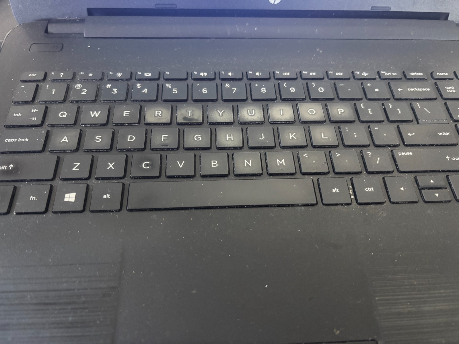 HP 15-ba009dx AMD A6-7310 4gb RAM 500gb HDD Windows 10 Laptop Black