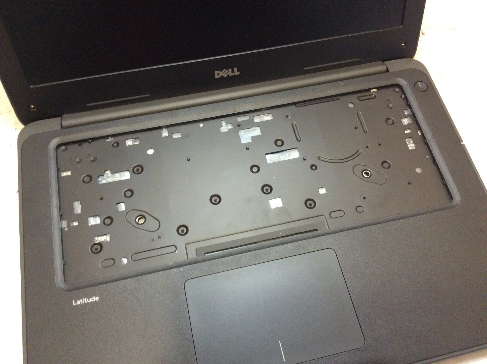 Dell Latitude 3380 Laptop 13″ Intel Core i3 7th Gen LOCKED BIOS RUINED LCD -PP