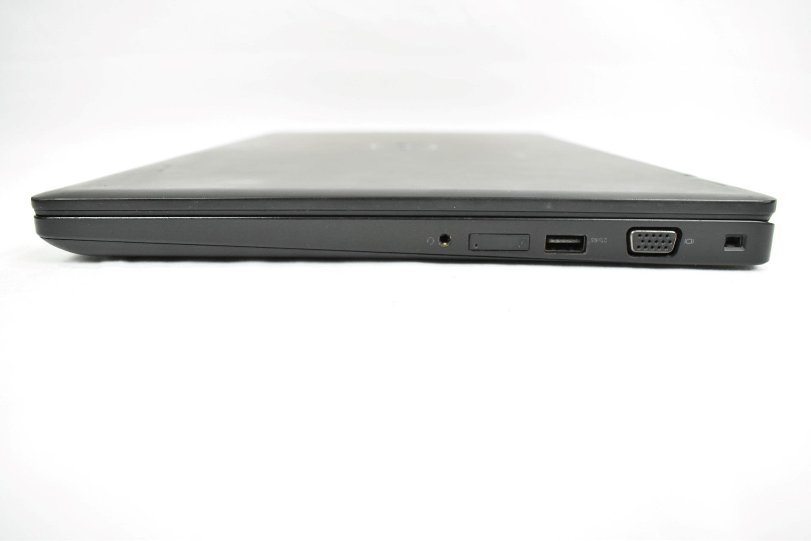 Dell Latitude 5590 Laptop i5-7300U 2.6GHz 8GB 256GB SSD No OS 15.6″ *See Detail