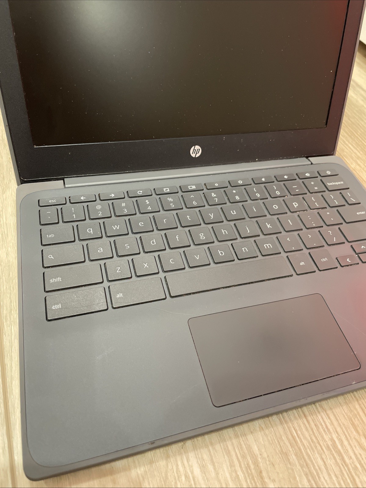 HP 11A G8EE Chromebook 11.6″ 4GB 32GB, Invlude Charger