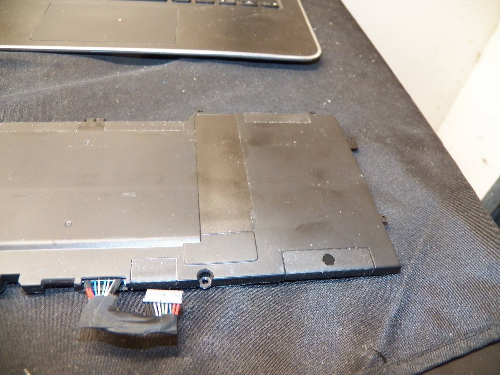 Dell XPS L321X 13.3 Inch Ultrabook – SSD/USB 3.0/Bluetooth/Webcam/Backlit KB – A
