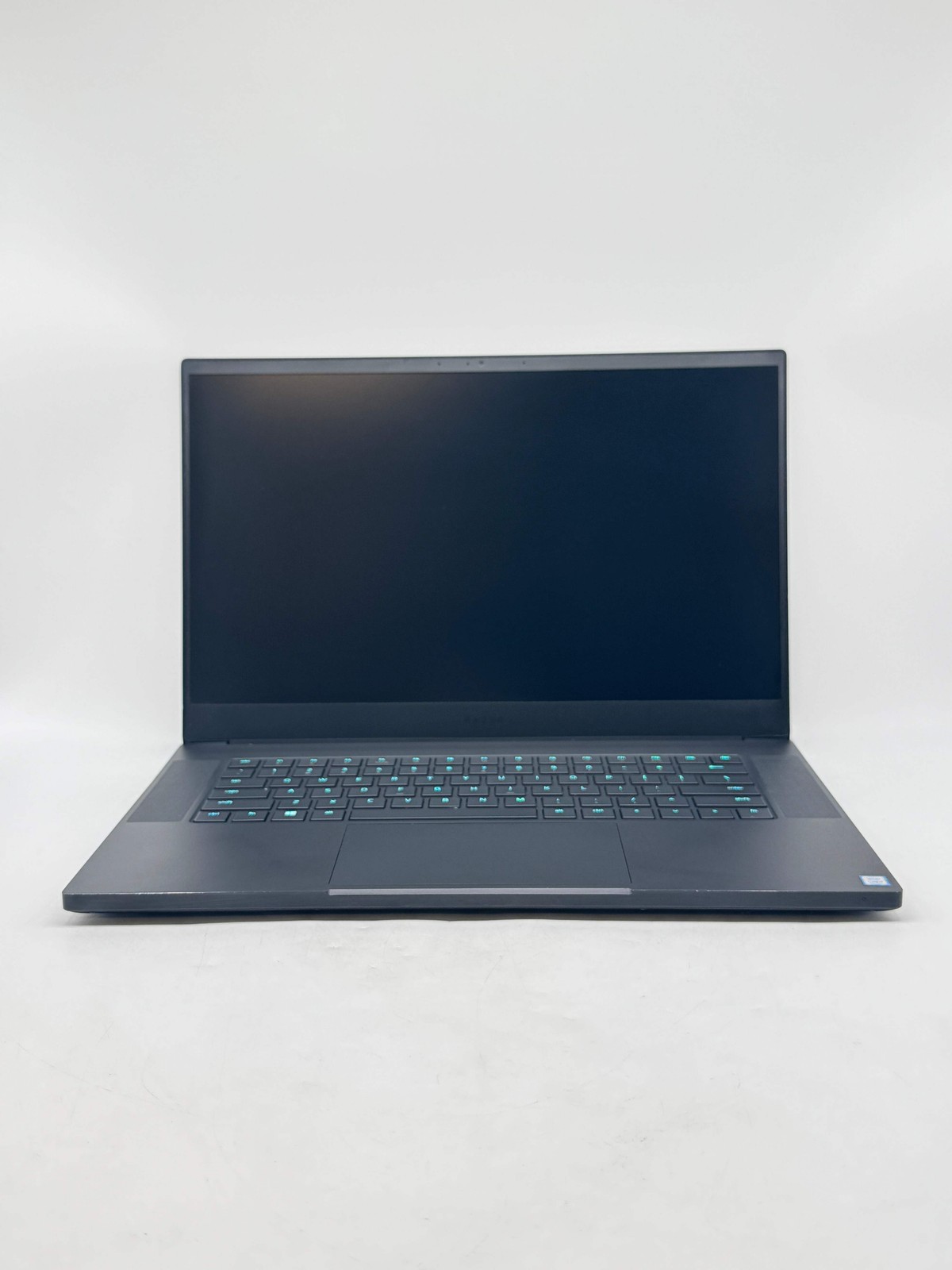 Razer Blade 15 RZ09-02385 15.6″ Core i7-8750H 8GB RAM 1TB SSD GTX 1060 Max Q
