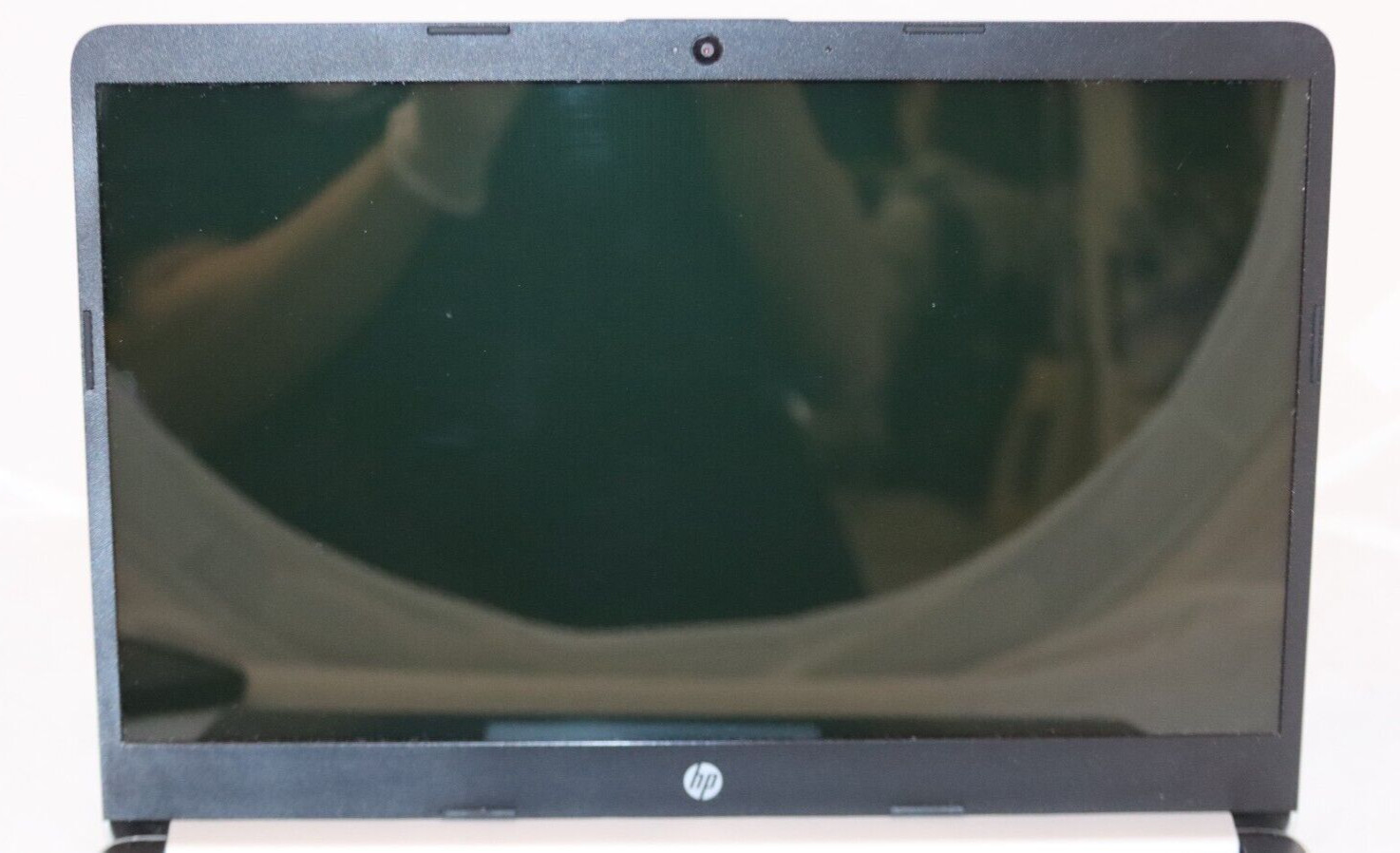 (14-df0018wm) HP 14 laptop, 4 GB ram, 1.10 GHZ