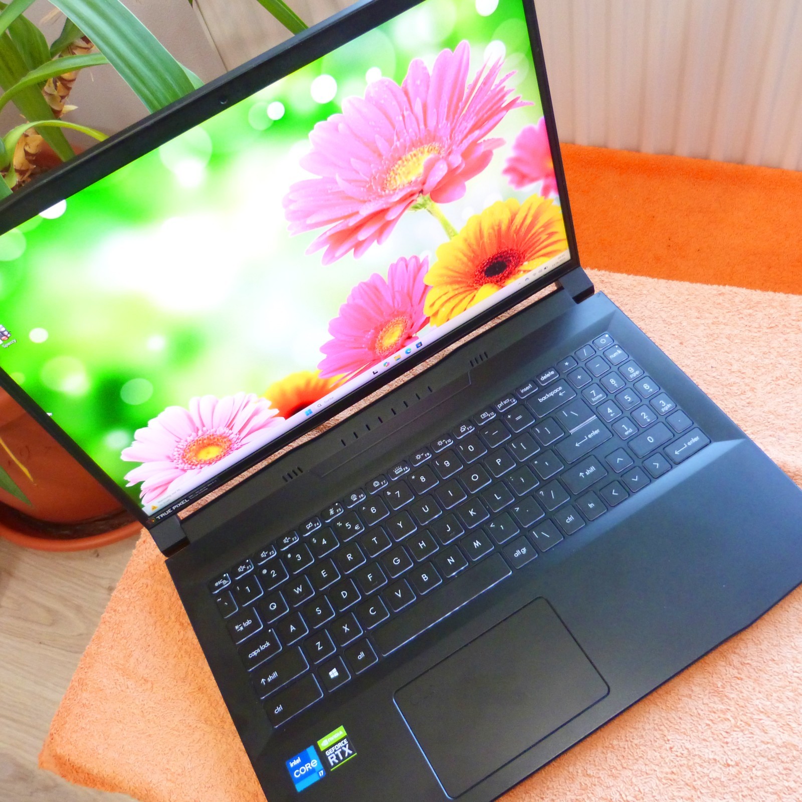 MSI Creator M16 A11 P3 2K QHD GeForce RTX I 64GB RAM I OCTA Core i7 11G 2TB SSD