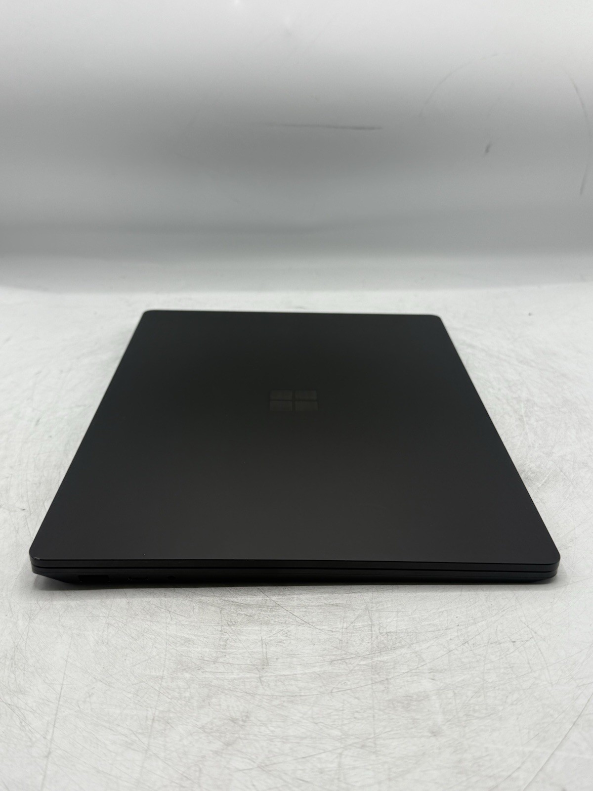 Microsoft Surface Laptop 5 13.5″ i7-1265U 32GB RAM 512GB NVMe Win11P