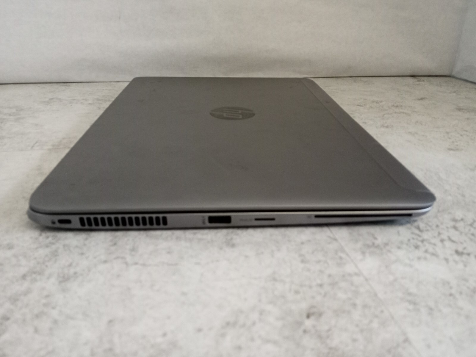 HP EliteBook 1040 G2 14″ Laptop Intel i7-4650U 4GB 128GB W10 – BAD BATTERY -RR