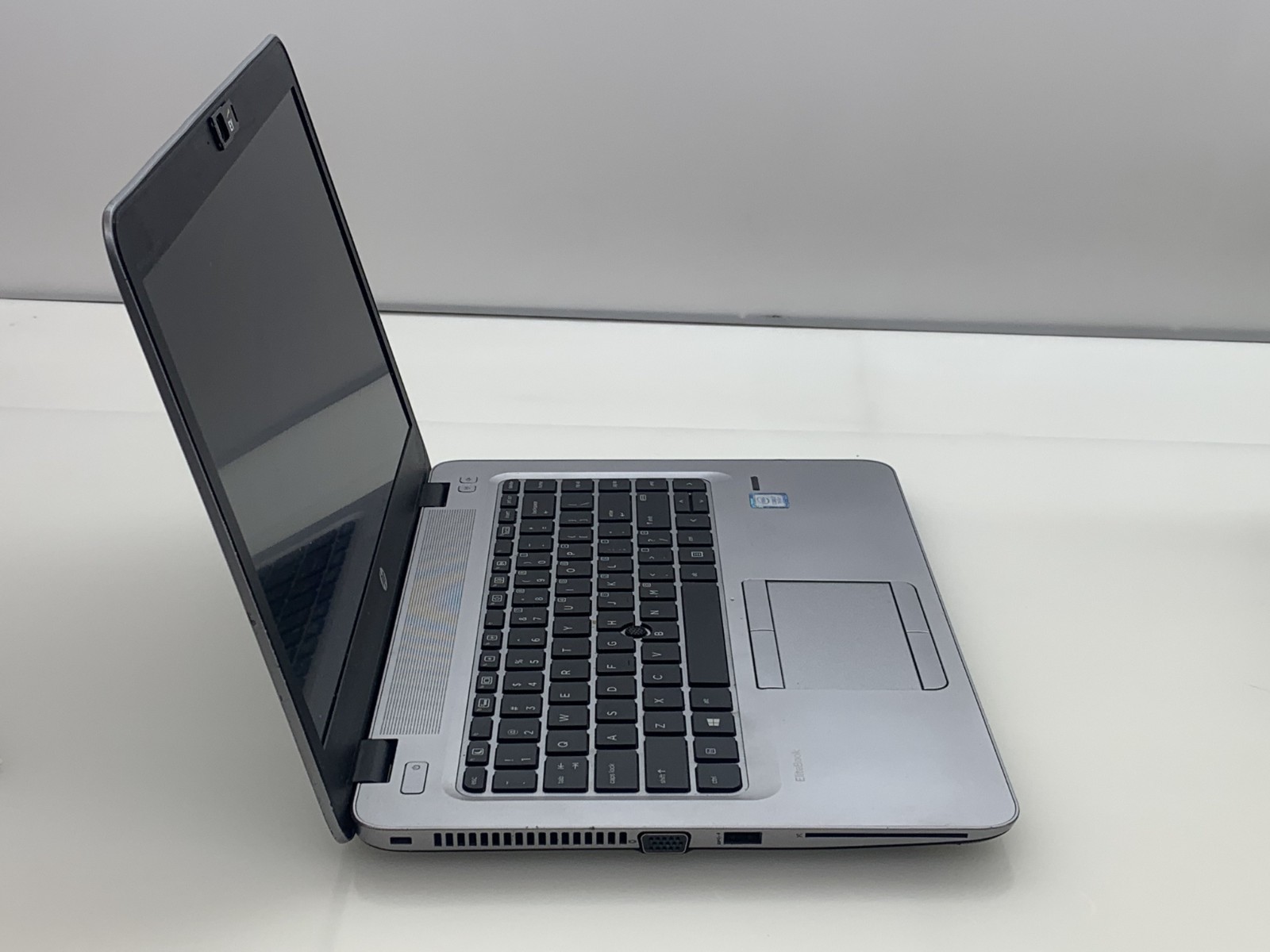 HP ELITE BOOK 840 G4 i7-7500U@2.7GHz 12GB RAM 256GB NVMe W11P WAC *READ