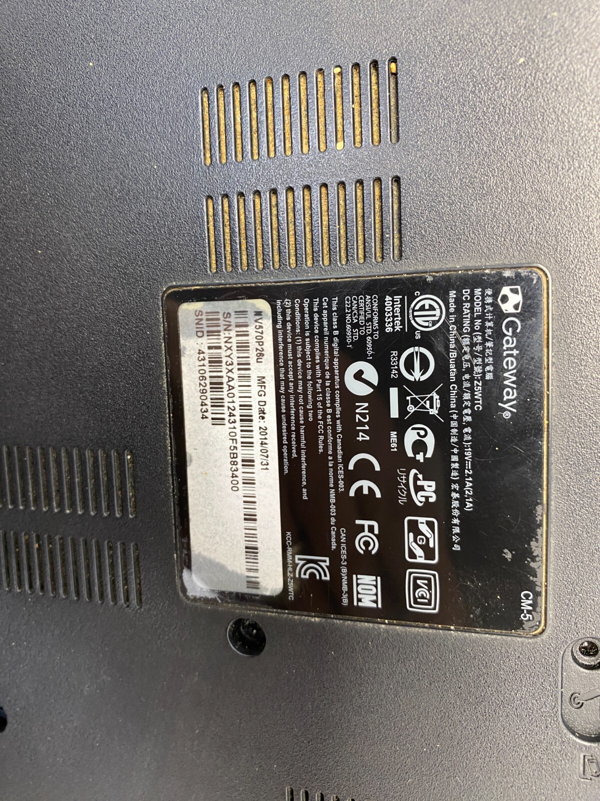 Gateway NV570P 26u 15″ touch laptop intel i3 3rd gen 6gbs ram
