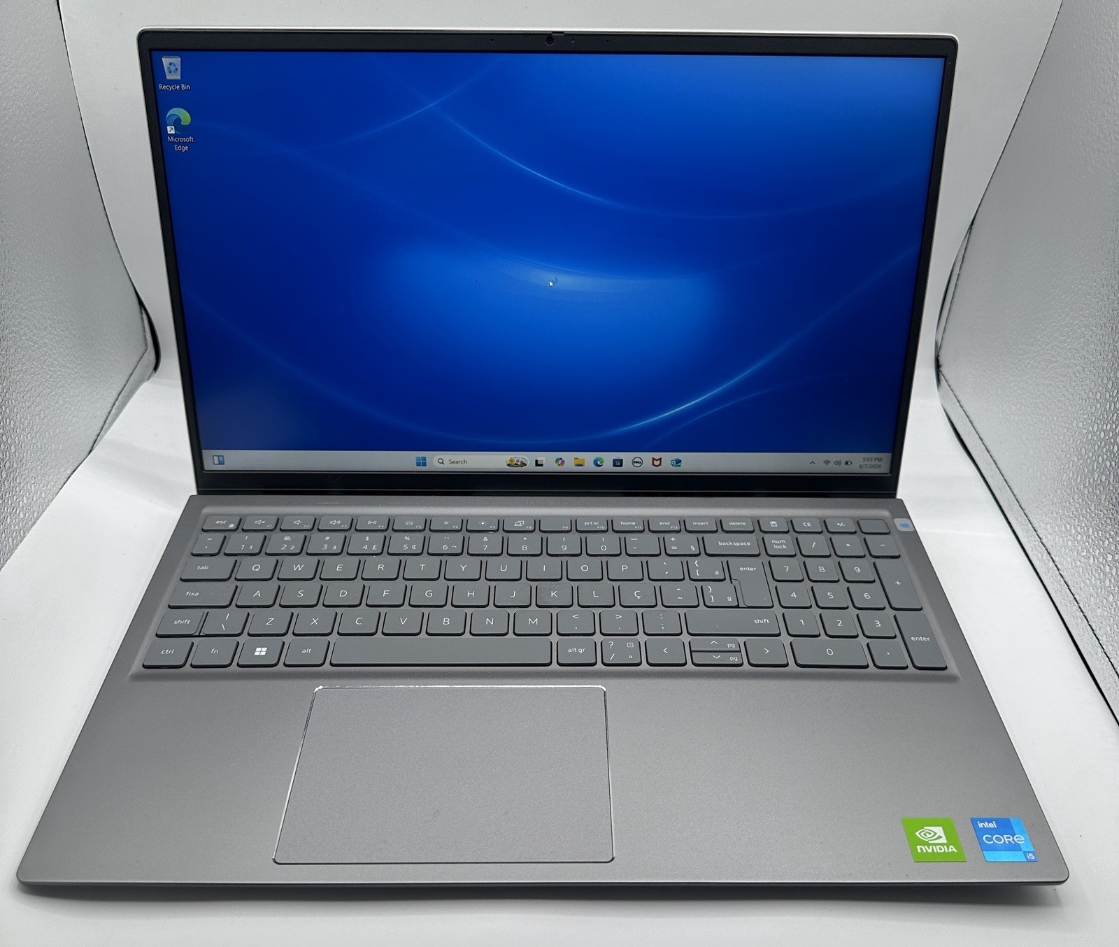 Dell Inspiron 15 5510 15.6″ i5-11320H 3.4GHz 8GB RAM 265GB SSD MX450