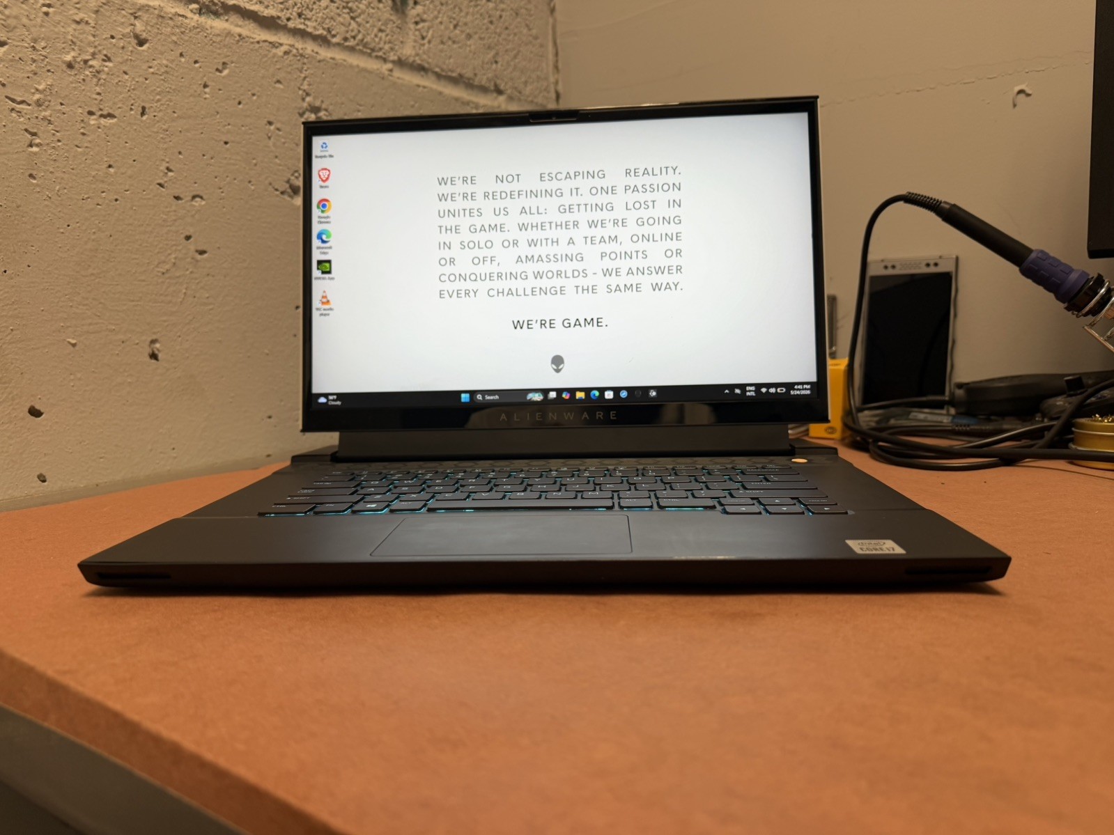 Alienware m15 R4 15.6″ Gaming Laptop i7-10870H RTX 3060 16GB RAM 1TB SSD 144Hz