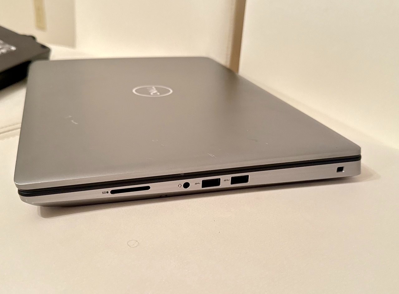 Dell Precision 7560 15.6″ FHD Touch i7-11850H | 32GB RAM | 1TB SSD NVIDIA T1200