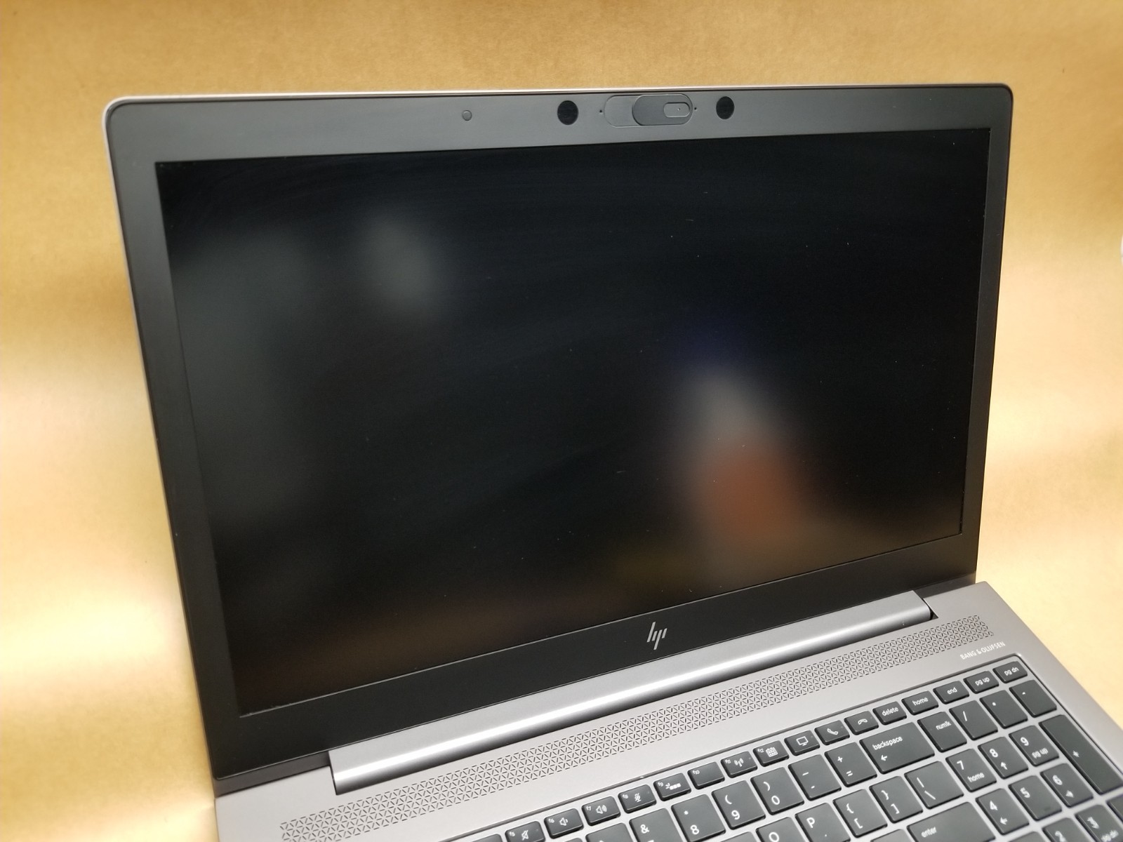 HP Zbook 15u G5 15.6″ Laptop i7-8550U, 12GB RAM 256GB SSD PRO WX 3100 WIN 11 PRO