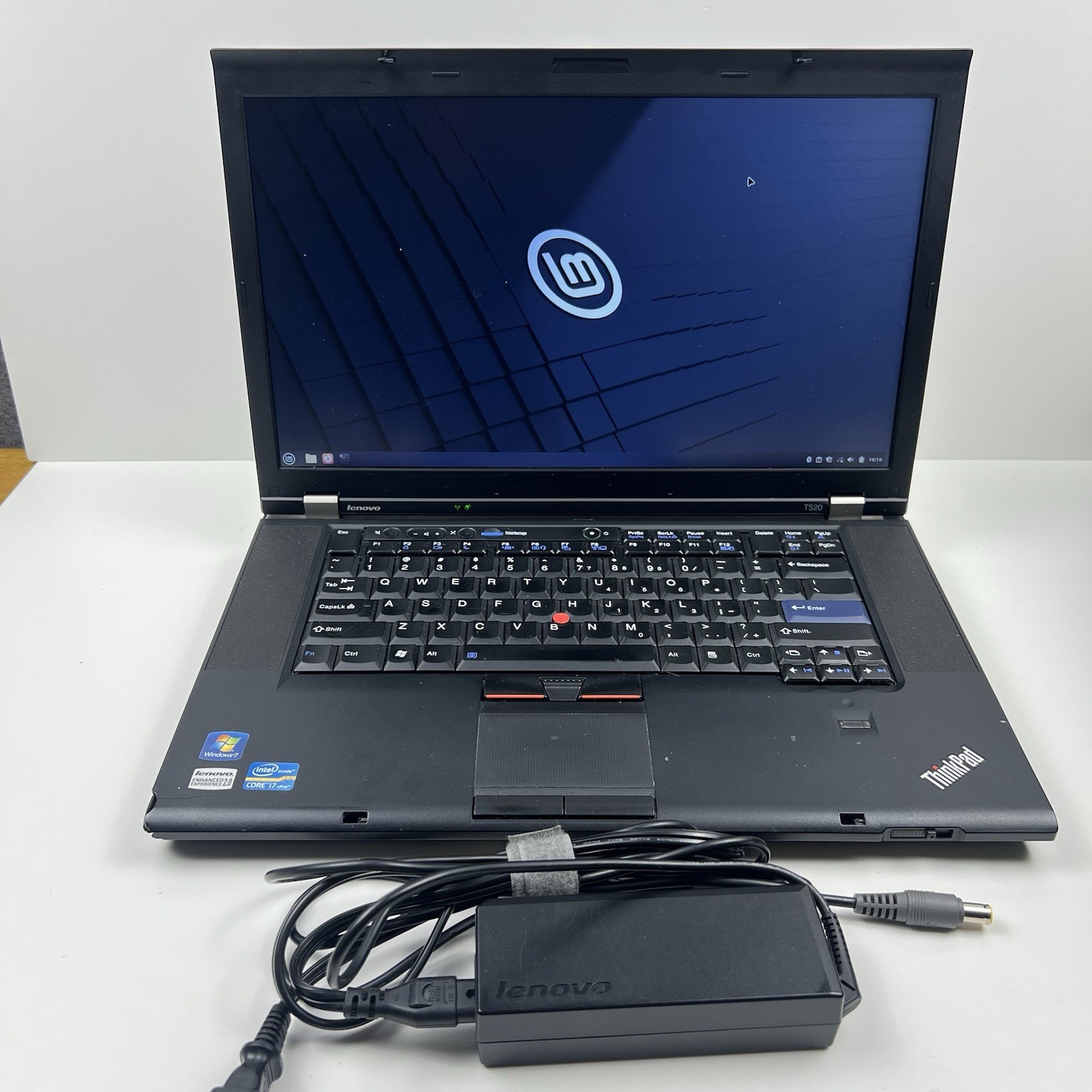 Lenovo ThinkPad T520 Intel i7-2640M 8GB 320GB HDD Linux Mint OS w/Charger|ELP101