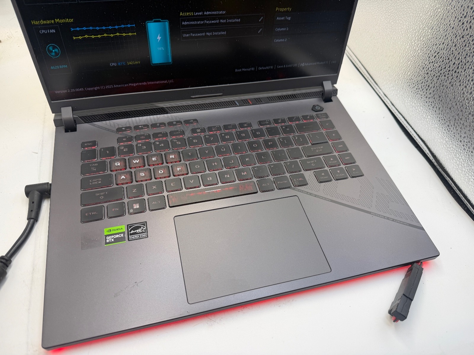 ASUS ROG Strix G16 Laptop i9-14900HX Notebook G614JVR-ES94 BOOTS TO BIOS AS-IS