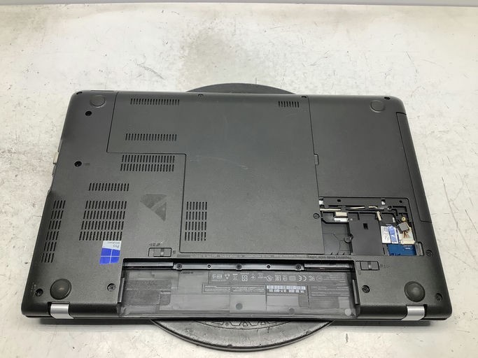 Lenovo ThinkPad E550 Intel i3-5005U 2GHz 4 GB NO HDD