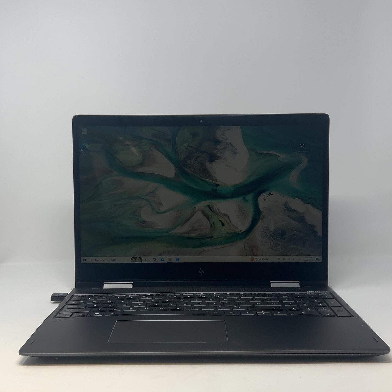 Broken HP Envy x360 15Z-BQ100 17″ Ryzen 5 2500U 2.0GHz 8GB RAM 128GB SSD READ