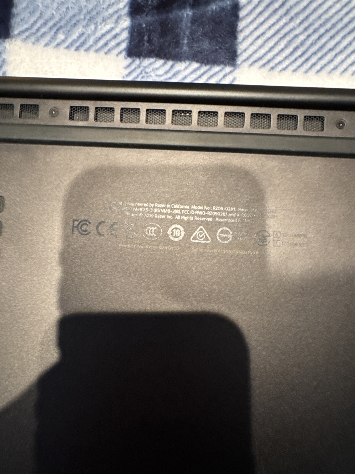 Razer Blade Stealth 13 4k Touch NVIDIA Ge-force Mx150 (RZ09-02812E52)