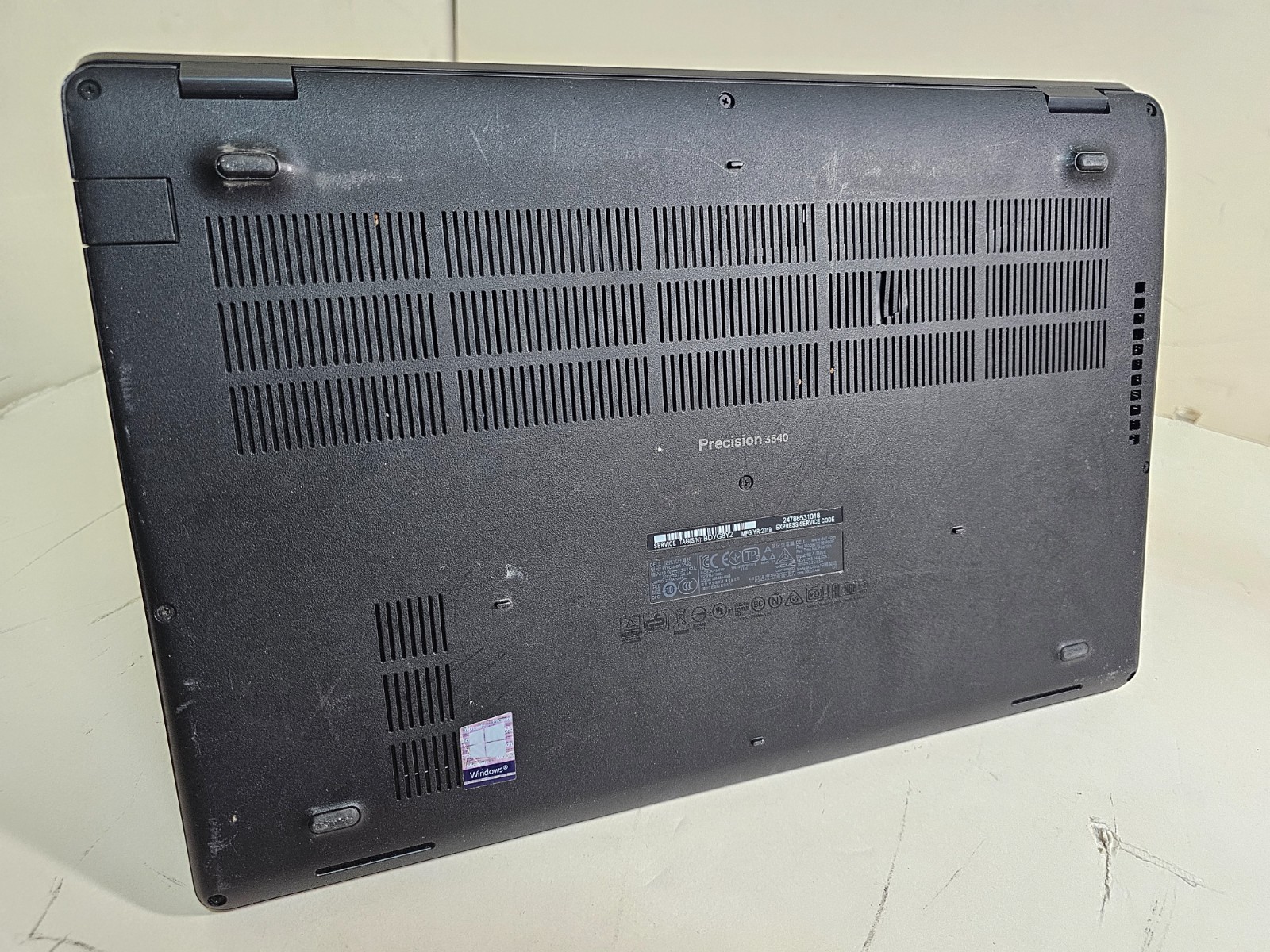 Dell Precision 3540 Laptop – 1.6 GHz i5-8365U 8GB 256GB SSD Webcam 15.6″ – SP21