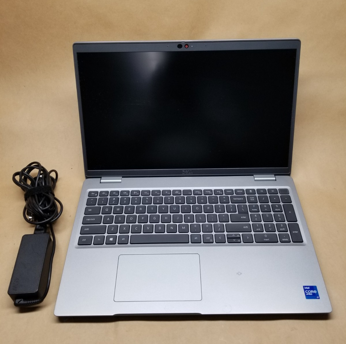 Dell Latitude 5520 15.6 FHD i7-1185G7 3.00GHz, 24GB RAM, 512GB NVMe, LTE, WIN 11