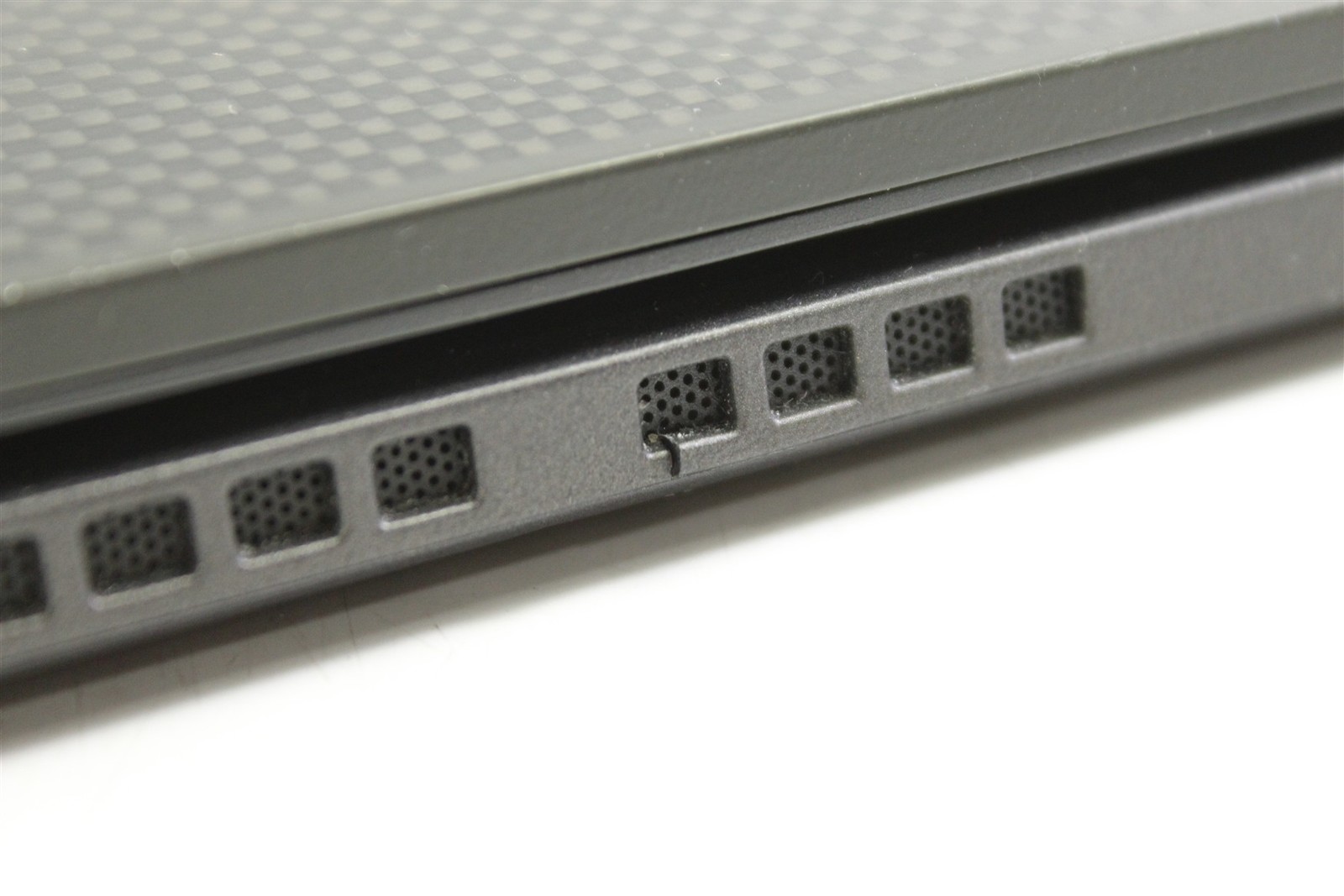 Dell Latitude 7330 13.3″ FHD i7-1265U 1.8GHz 512GB SSD 16GB RAM W11P